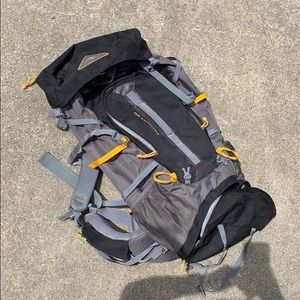 High Sierra Pathway 60L Hiking Frame Pack